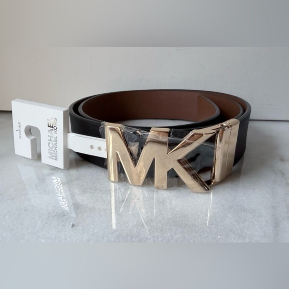 $68 MICHAEL Michael Kors Black and Brown Reversible Belt with Gold logo Buckle L